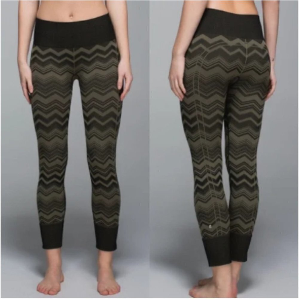 Lululemon Ebb to Street Leggings Black Chevron Heathered Fatigue Green‎ size 6
